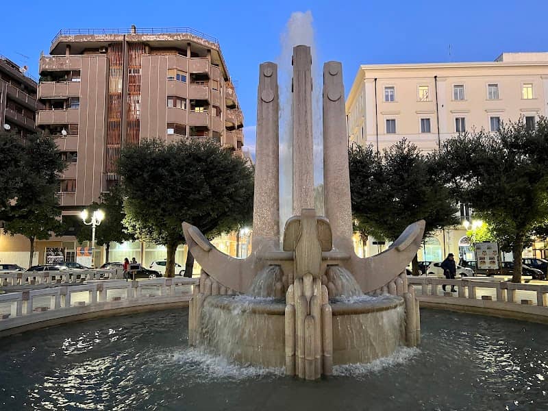 Monumento - Image 1