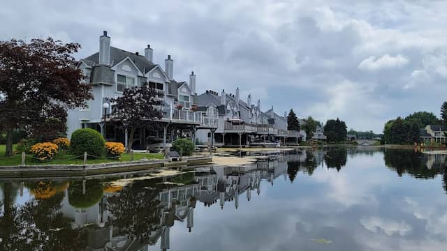 Lagoon City - Image 1