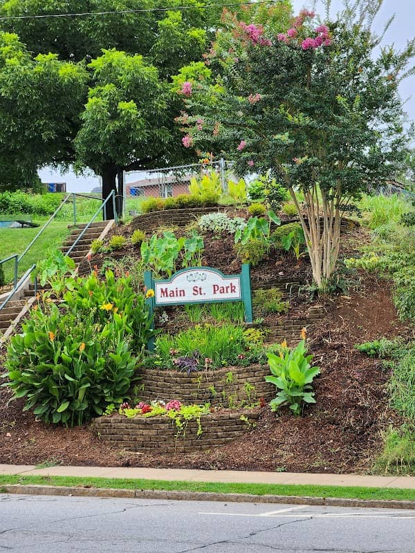 Main Street Park - Image 2