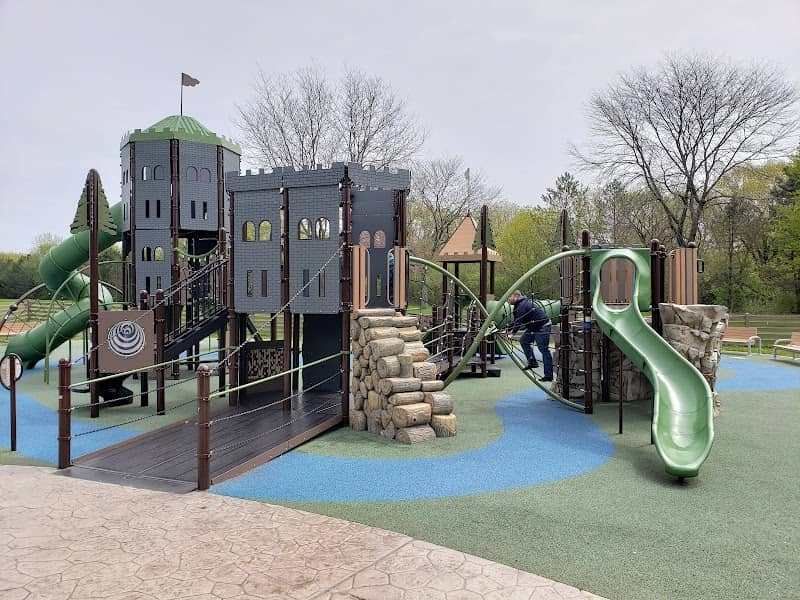 Deerpath Park - Image 1