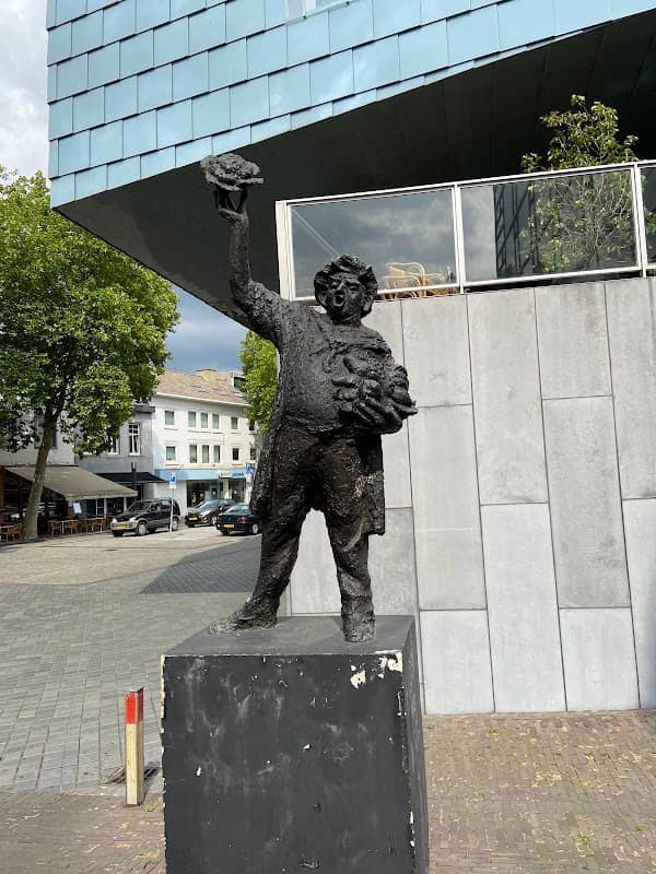 D‘r Maatbül sculpture - Image 1