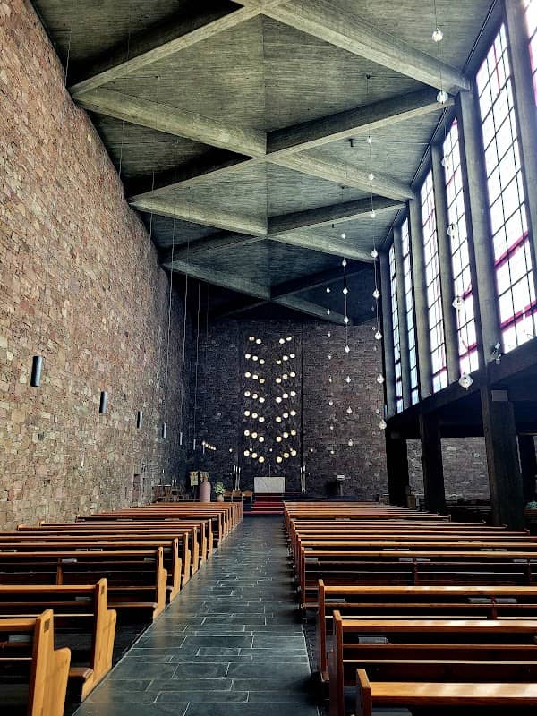 St Anne's Church - Image 2
