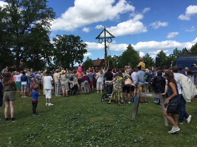 Slottsängen (Midsommarängen) - Image 1