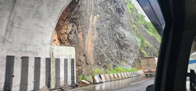 Adoshi Tunnel - Image 1