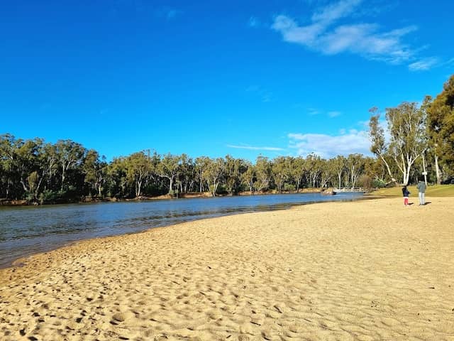 Kennedy Park Thompsons Beach - Image 1