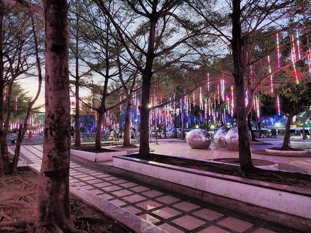 Gaston Park - Image 1