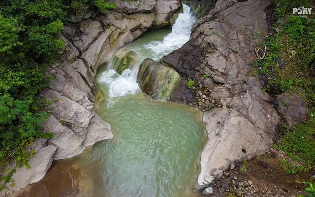Simminublan Falls - Image 1