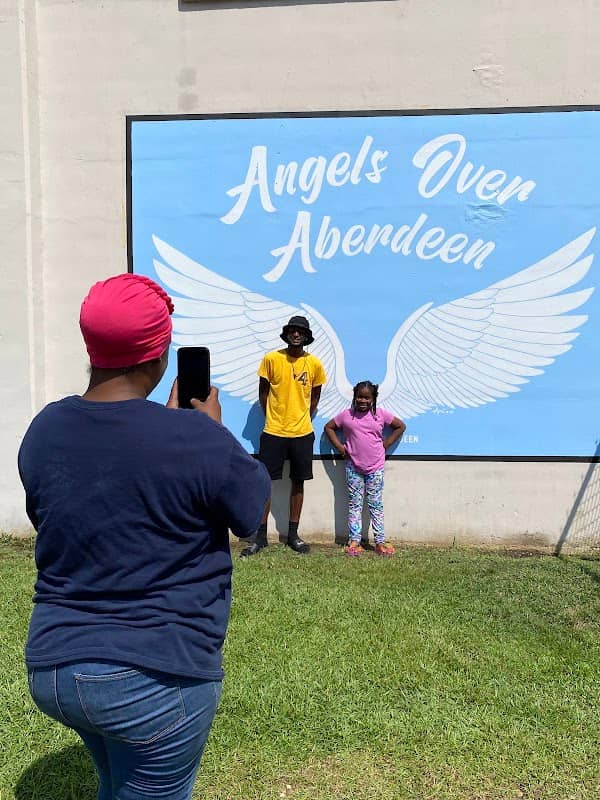 Angels Over Aberdeen Mural - Image 1
