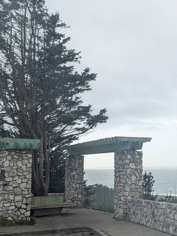 Pacifica Viewing Area - Image 1