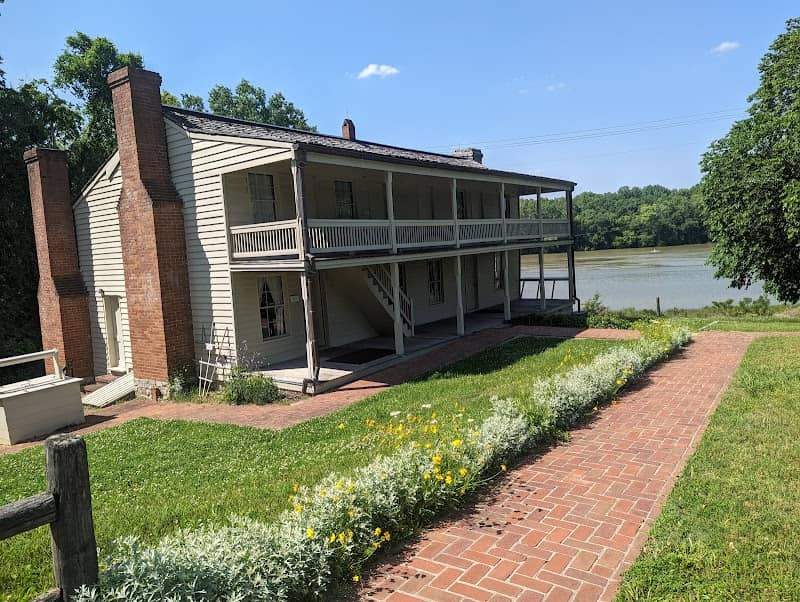 Dover Hotel: The Surrender House - Image 1