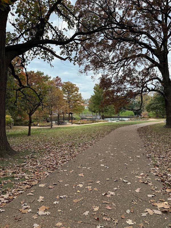 Oak Knoll Park - Image 3
