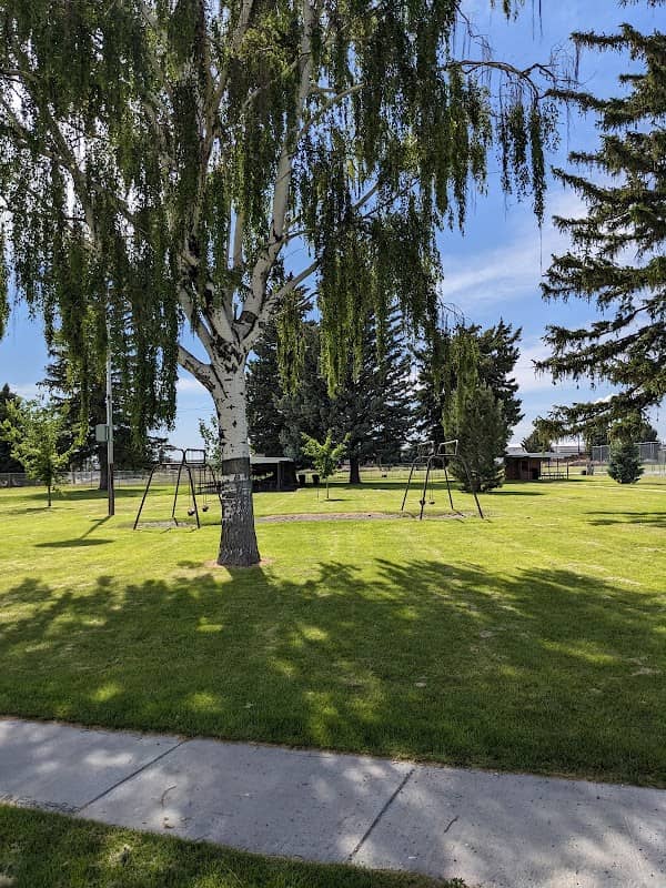 Salmon Park - Image 2