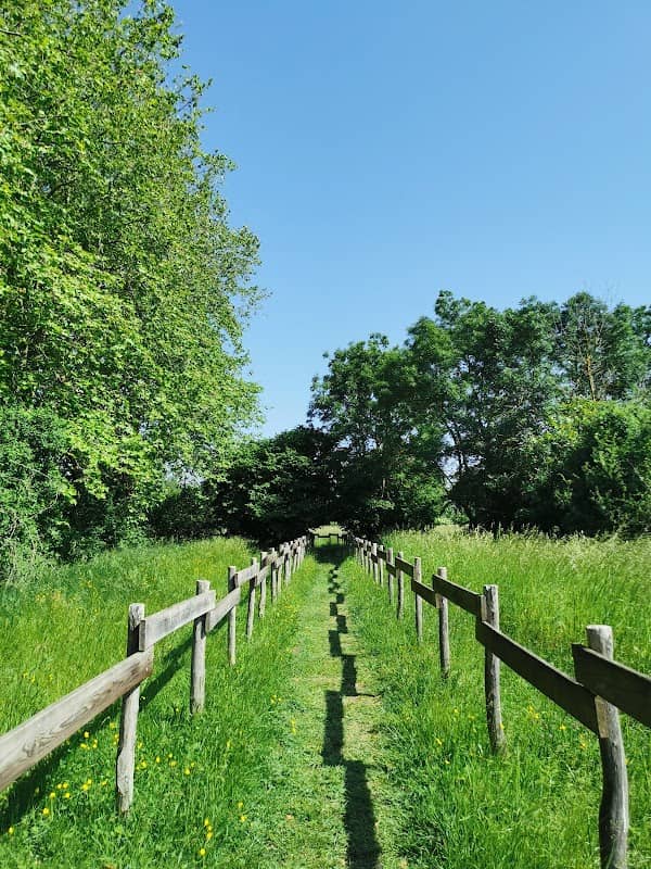 Parc de la Prairie du Puiseaux et du Vernisson - Image 1