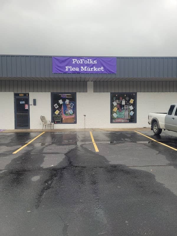 Pofolks Flea Market - Image 2