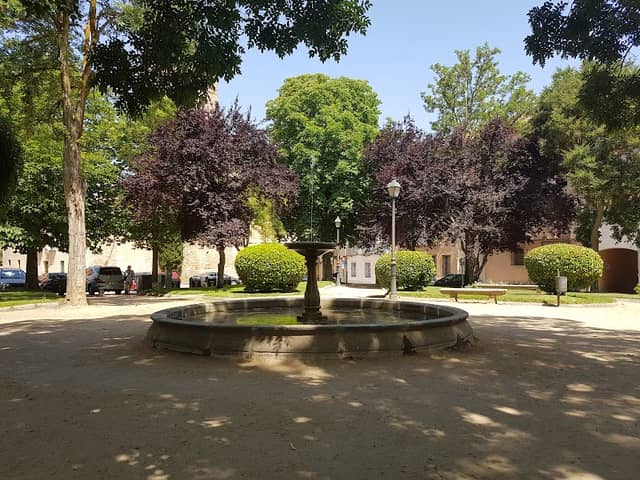 Plaza de la Merced - Image 2