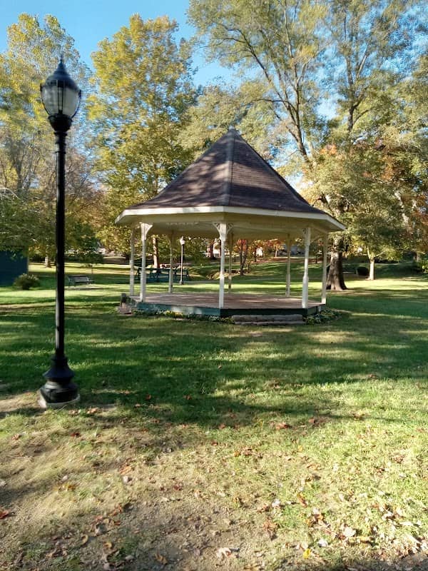 Crockett Spring Park & Arboretum - Image 1