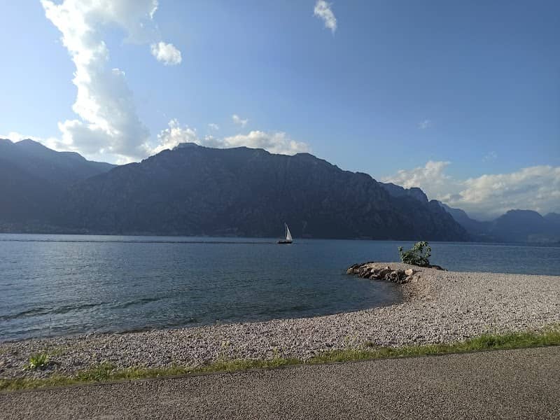 Lungolago panoramico da Campagnola a Navene - Image 2