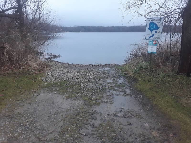 Perrin/Chapin Lake Public Boat Launch - Image 1