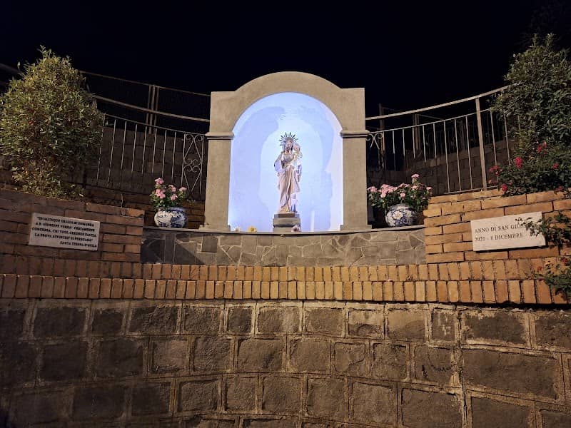 Pisano Etneo Piazza San Giuseppe - Image 1