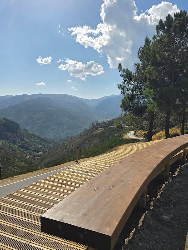 Miradouro panorâmico da Cruz das Jugadas - Image 1