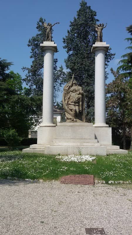 Parco Monumento ai caduti - Image 1