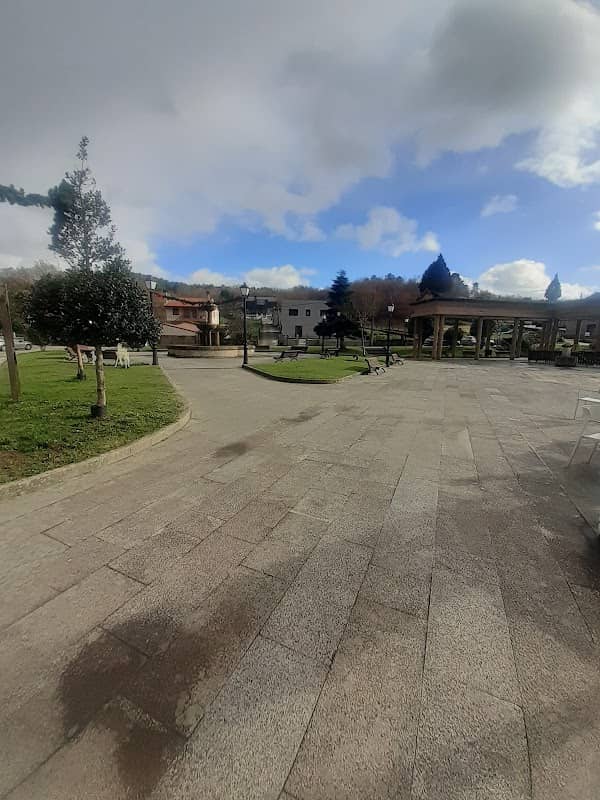 Plaza de la Capilla - Image 1