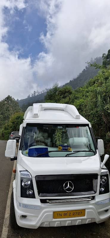 Mahadev Holidays & Travels - Image 1