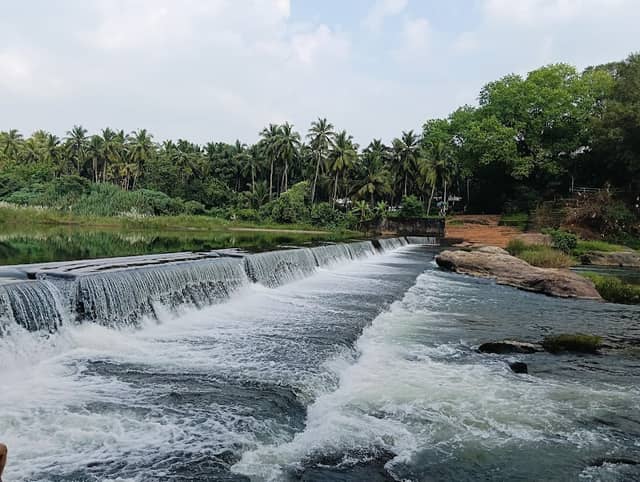 Pothozhi Kavu Check Dam - Image 1