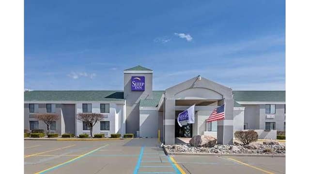 Sleep Inn DeWitt - Lansing North - Image 1
