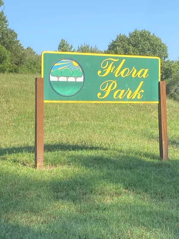 Flora Park - Image 2