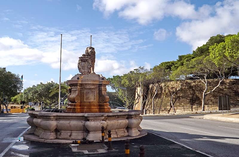 Lion Fountain - Image 3