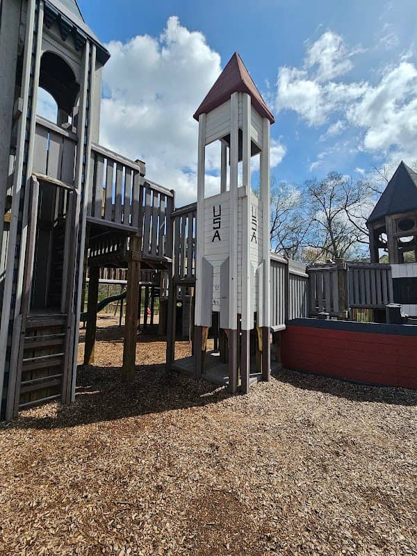 Kids Town Park - Image 1