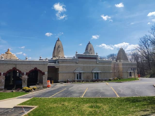 Greater Cleveland Shiva Vishnu Temple - Image 1