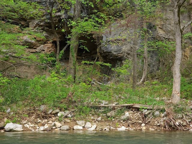 Cave at Roark Bluff - Image 1