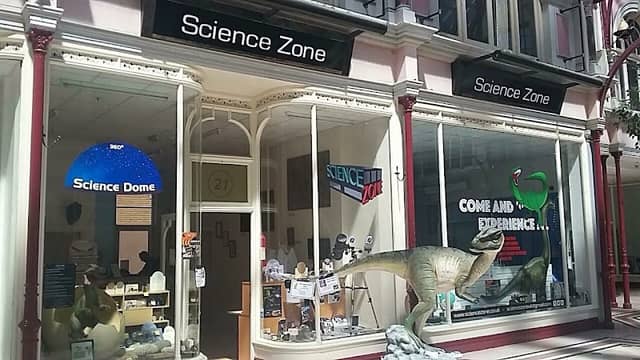 Science Zone UK - Image 2