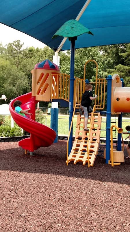 Emily Cheeks Walking park - Image 1