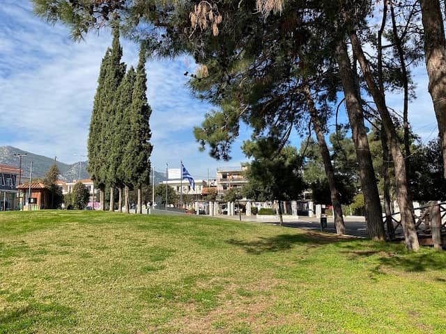 Nea Makri Square - Image 1