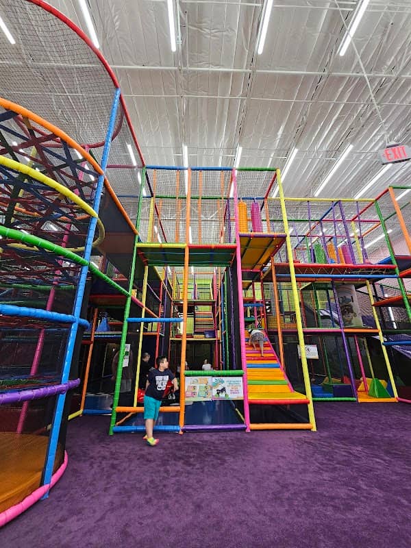 Kids Empire Pasadena - Image 1