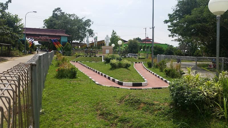 Taman Tugu Patung Literasi - Image 1