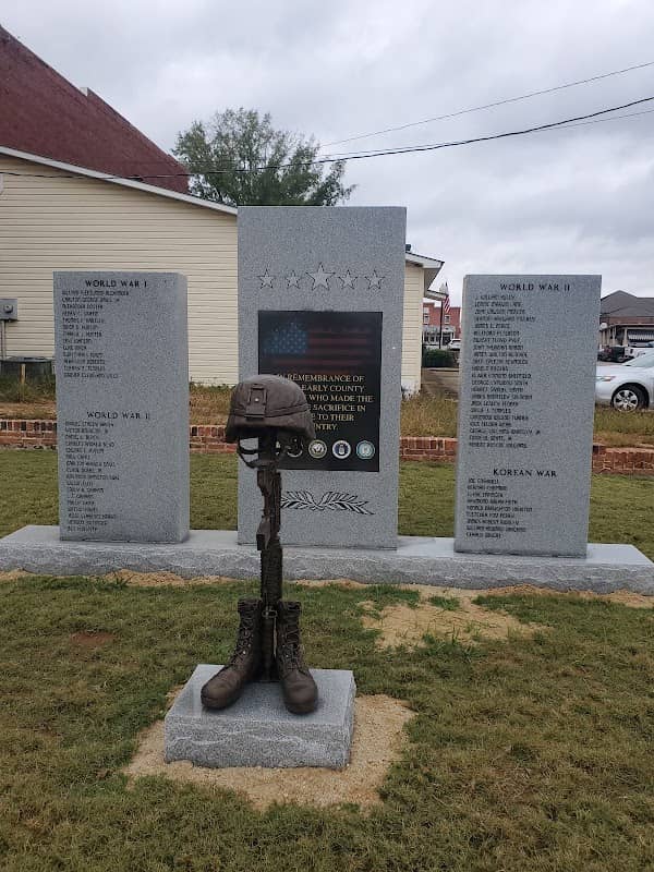Veterans Park - Image 2