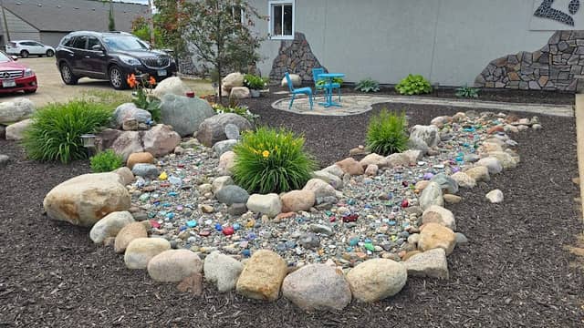 Kindness Rocks Inspiration Garden - Image 1
