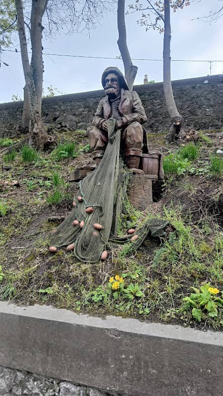 Wood sculptures - Image 1