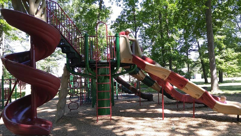 Getty Heights Park - Image 1