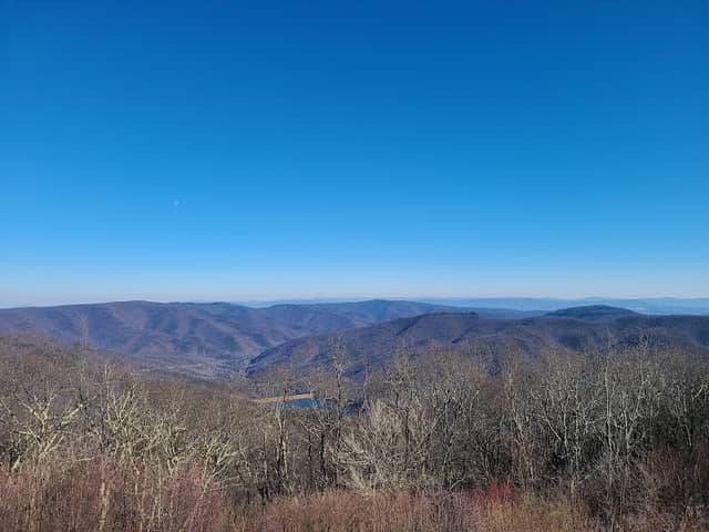 High Knob Trailhead - Image 1