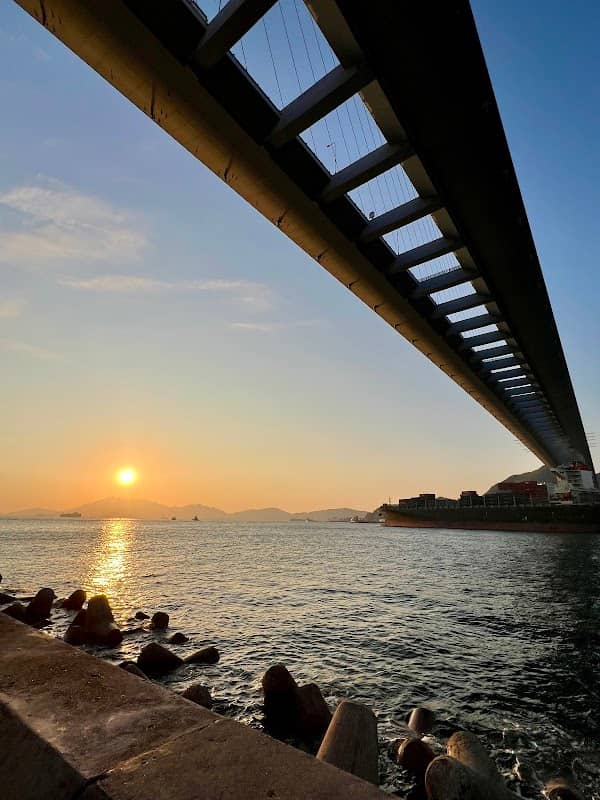 Stonecutters Bridge Viewing Point - Image 3