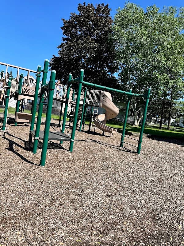 Lincoln Park - Image 1