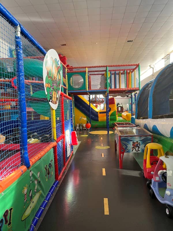Yuppi kids park - Image 1