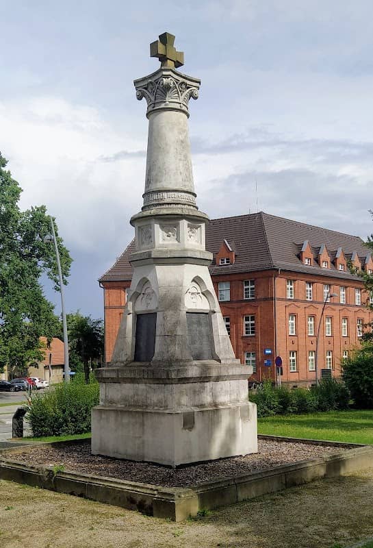 War Memorial, Calau - Image 1
