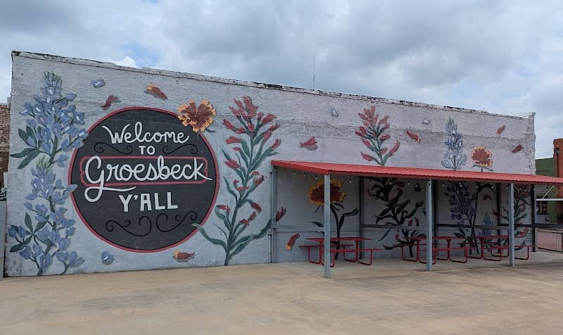 Groesbeck mural - Image 1
