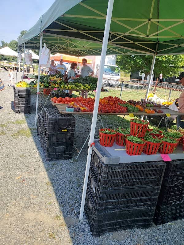 Archwood Green Barns Farmers' Market - Image 1